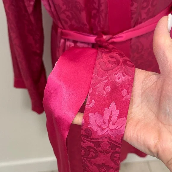 NK Imode Silk Blens Luxury Brand Elegant Pink Satin Robe Sz S/M - Picture 8 of 14